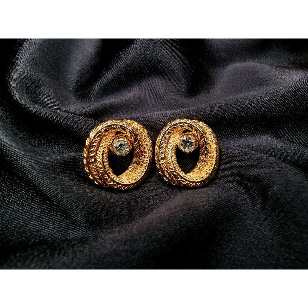 Vintage 1990s Kjl Gold-Tone Oval Earrings With Rhinestone Centerpiece